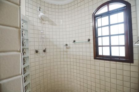 Casa para alugar com 200m², 4 quartos e 2 vagas Casa para alugar com 200m², 4 quartos e 2 vagasBanheiro da Suíte