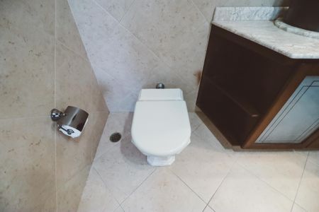 Casa para alugar com 200m², 4 quartos e 2 vagas Casa para alugar com 200m², 4 quartos e 2 vagasBanheiro da Suíte