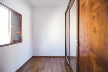 Casa para alugar com 200m², 4 quartos e 2 vagas Casa para alugar com 200m², 4 quartos e 2 vagasQuarto 1