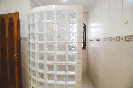 Casa para alugar com 200m², 4 quartos e 2 vagas Casa para alugar com 200m², 4 quartos e 2 vagasBanheiro da Suíte
