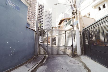 Casa para alugar com 200m², 4 quartos e 2 vagas Casa para alugar com 200m², 4 quartos e 2 vagasEntrada
