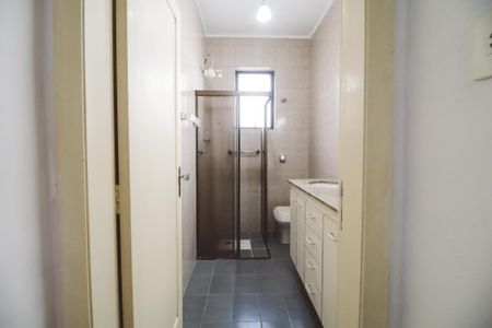 Casa para alugar com 200m², 4 quartos e 2 vagas Casa para alugar com 200m², 4 quartos e 2 vagasBanheiro