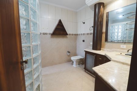 Casa para alugar com 200m², 4 quartos e 2 vagas Casa para alugar com 200m², 4 quartos e 2 vagasBanheiro da Suíte