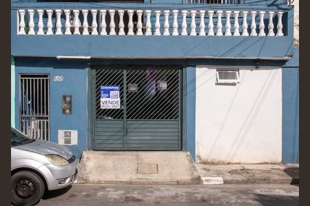 Casa à venda com 90m², 2 quartos e 1 vagaFachada