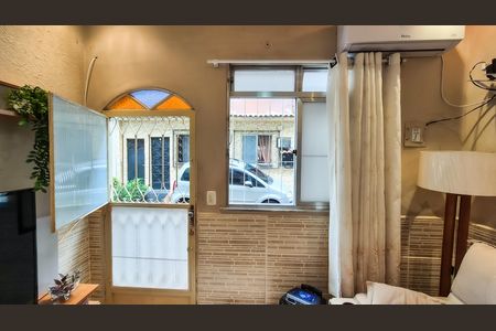 Casa à venda com 42m², 1 quarto e sem vagaSala