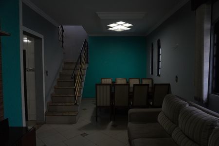 Casa à venda com 3 quartos, 150m² em Guaianases, São Paulo