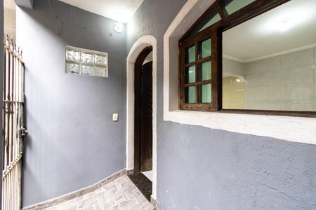Casa para alugar com 2147483650m², 1 quarto e sem vagaArea de Serviço 