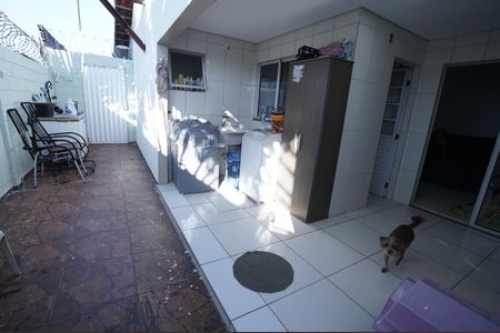 Casa de condomínio à venda com 120m², 3 quartos e 2 vagas