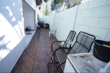 Casa de condomínio à venda com 120m², 3 quartos e 2 vagas