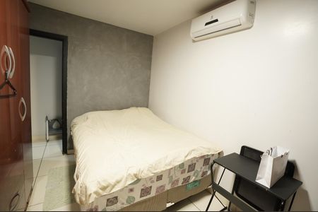 Casa de condomínio à venda com 120m², 3 quartos e 2 vagas