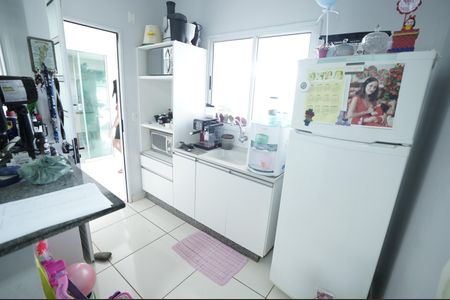 Casa de condomínio à venda com 120m², 3 quartos e 2 vagas