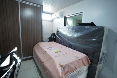 Casa de condomínio à venda com 120m², 3 quartos e 2 vagas