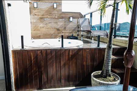 Apartamento à venda com 140m², 3 quartos e 2 vagas
