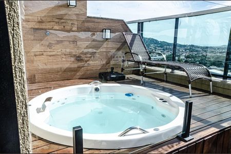Apartamento à venda com 140m², 3 quartos e 2 vagas