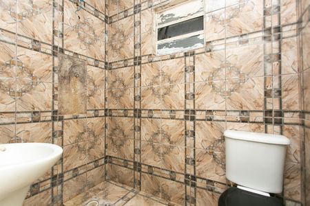 Casa para alugar com 40m², 1 quarto e 1 vaga Casa para alugar com 40m², 1 quarto e 1 vagaBanheiro