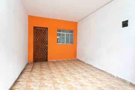 Casa para alugar com 40m², 1 quarto e 1 vaga Casa para alugar com 40m², 1 quarto e 1 vagaGaragem