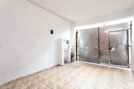 Casa para alugar com 40m², 1 quarto e 1 vaga Casa para alugar com 40m², 1 quarto e 1 vagaGaragem