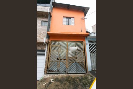 Casa para alugar com 40m², 1 quarto e 1 vaga Casa para alugar com 40m², 1 quarto e 1 vagaFachada