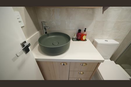 Apartamento à venda com 64m², 3 quartos e 2 vagasBanheiro da Suíte