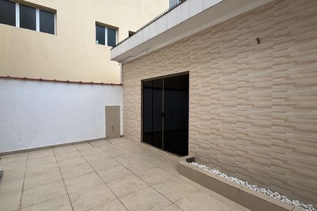 Casa para alugar com 180m², 3 quartos e 1 vagaQuintal