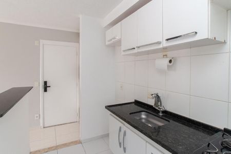 Apartamento à venda com 54m², 2 quartos e 1 vaga Apartamento à venda com 54m², 2 quartos e 1 vagaCozinha e Área de Serviço