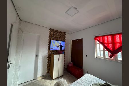 Casa à venda com 125m², 2 quartos e 6 vagasQuarto 2 - Suíte