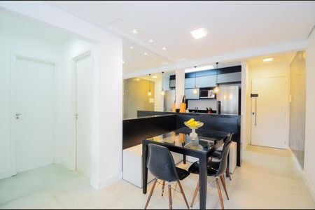 Apartamento para alugar com 57m², 2 quartos e 2 vagasSala