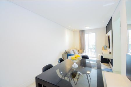 Apartamento para alugar com 57m², 2 quartos e 2 vagasSala