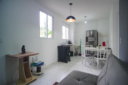 Sala de apartamento para alugar com 1 quarto, 39m² em Rubem Berta, Porto Alegre