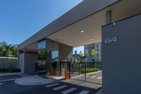 Apartamento para alugar com 47m², 2 quartos e 1 vagaFachada e Portaria 