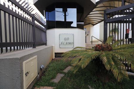 Apartamento à venda com 80m², 3 quartos e 2 vagasFachada