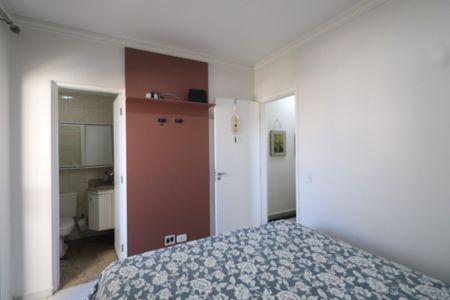 Apartamento à venda com 80m², 3 quartos e 2 vagasQuarto 2 - Suíte