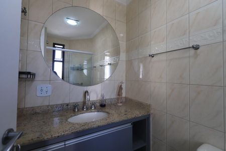 Apartamento à venda com 80m², 3 quartos e 2 vagasBanheiro da Suíte 1