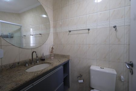 Apartamento à venda com 80m², 3 quartos e 2 vagasBanheiro da Suíte 1