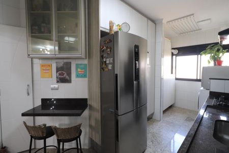 Apartamento à venda com 80m², 3 quartos e 2 vagasCozinha