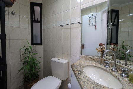 Apartamento à venda com 80m², 3 quartos e 2 vagasBanheiro Social
