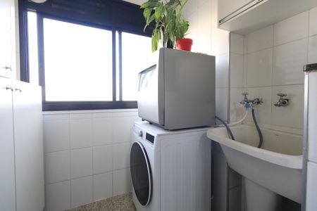 Apartamento à venda com 80m², 3 quartos e 2 vagasÁrea de Serviço