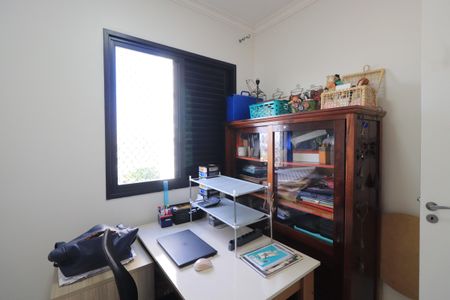 Apartamento à venda com 80m², 3 quartos e 2 vagasQuarto 3
