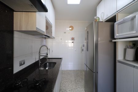 Apartamento à venda com 80m², 3 quartos e 2 vagasCozinha