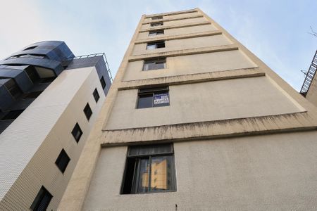Apartamento para alugar com 90m², 2 quartos e 1 vaga Apartamento para alugar com 90m², 2 quartos e 1 vagaFachada com Plaquinha
