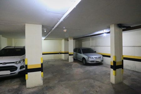 Apartamento para alugar com 90m², 2 quartos e 1 vaga Apartamento para alugar com 90m², 2 quartos e 1 vagaGaragem