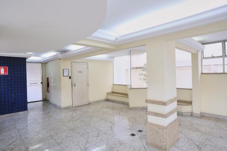 Apartamento para alugar com 90m², 2 quartos e 1 vaga Apartamento para alugar com 90m², 2 quartos e 1 vagaHall