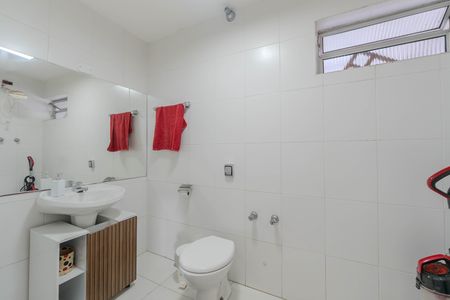Apartamento à venda com 132m², 4 quartos e 1 vaga Apartamento à venda com 132m², 4 quartos e 1 vagaBanheiro 2