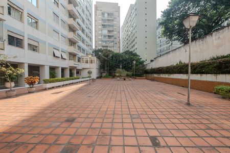 Apartamento à venda com 132m², 4 quartos e 1 vaga Apartamento à venda com 132m², 4 quartos e 1 vagaÁrea comum