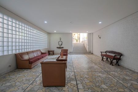 Apartamento à venda com 132m², 4 quartos e 1 vaga Apartamento à venda com 132m², 4 quartos e 1 vagaHall de entrada