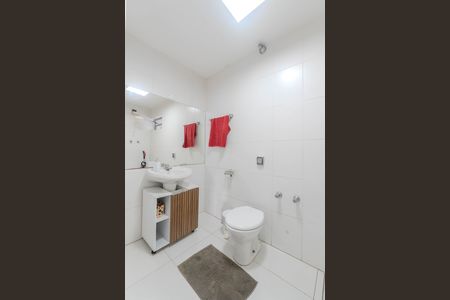 Apartamento à venda com 132m², 4 quartos e 1 vaga Apartamento à venda com 132m², 4 quartos e 1 vagaBanheiro 2