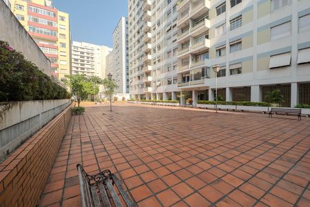 Apartamento à venda com 132m², 4 quartos e 1 vaga Apartamento à venda com 132m², 4 quartos e 1 vagaÁrea comum