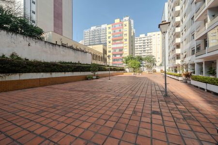 Apartamento à venda com 132m², 4 quartos e 1 vaga Apartamento à venda com 132m², 4 quartos e 1 vagaÁrea comum
