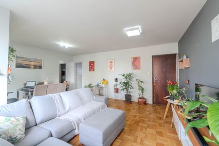 Apartamento à venda com 132m², 4 quartos e 1 vaga Apartamento à venda com 132m², 4 quartos e 1 vagaSala