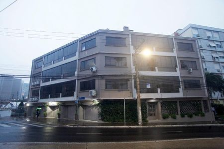 Apartamento para alugar com 150m², 3 quartos e sem vagaFachada